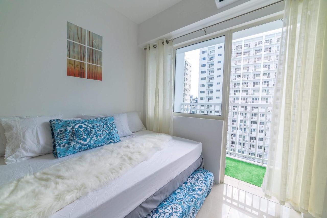 Santiorini At Shore Residences Pasay Exteriér fotografie